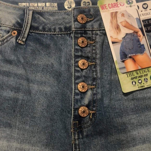 Rewash super high wedge button fly shorts - Picture 3 of 13